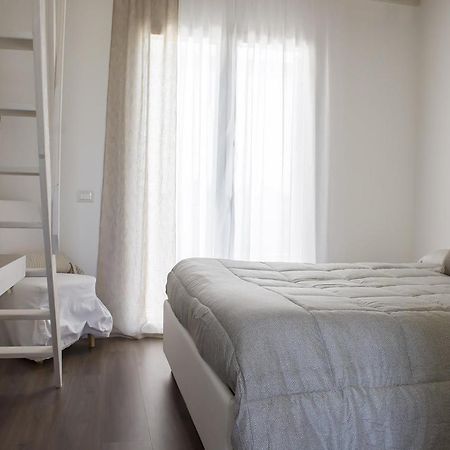 Home Suites Home Salionze Экстерьер фото