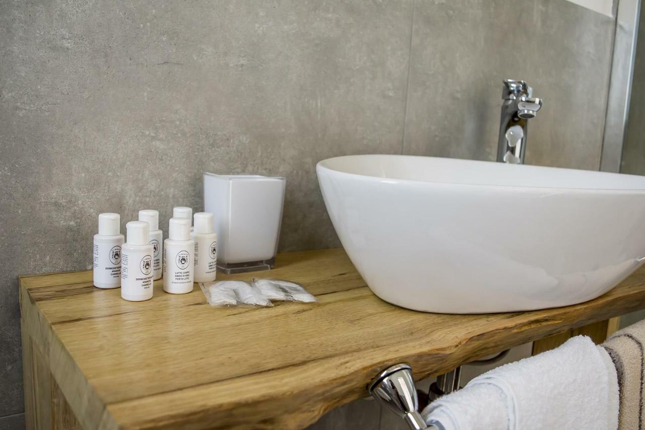 Home Suites Home Salionze Экстерьер фото
