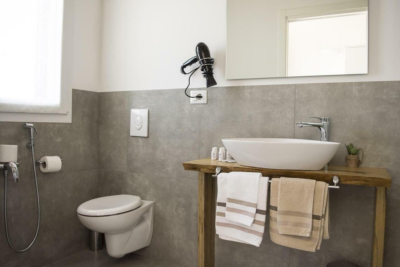 Home Suites Home Salionze Экстерьер фото