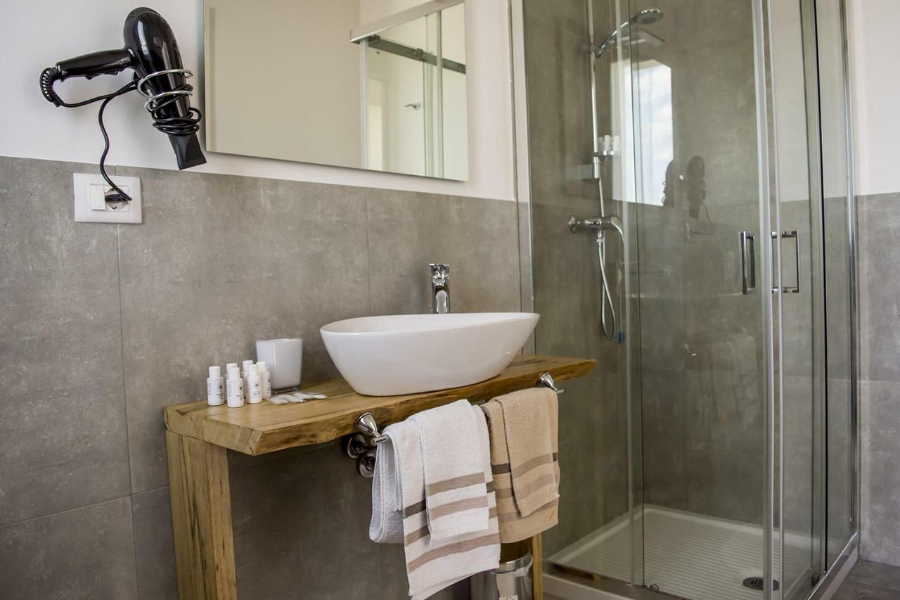 Home Suites Home Salionze Экстерьер фото